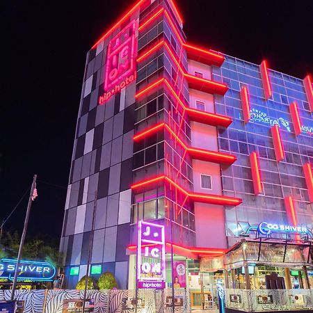 J Icon Hip Hotel Balikpapan  Buitenkant foto